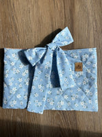 Load image into Gallery viewer, Quilted Bow Book Bags
